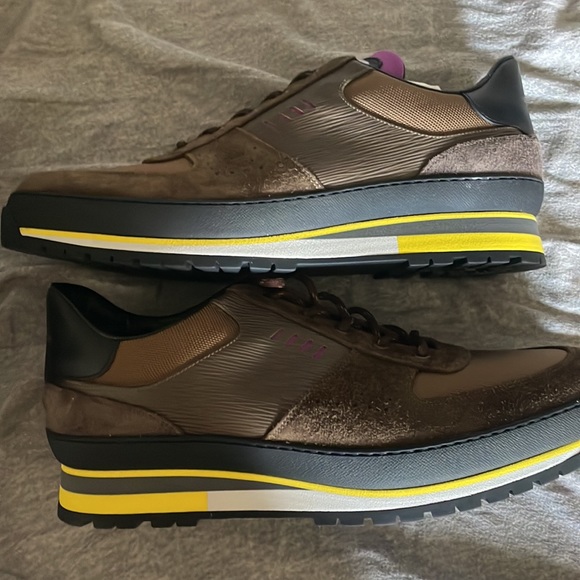 Never Worn 2020 Louis Vuitton Harlem Richelieu shoes extra laces original box. - Picture 5 of 6